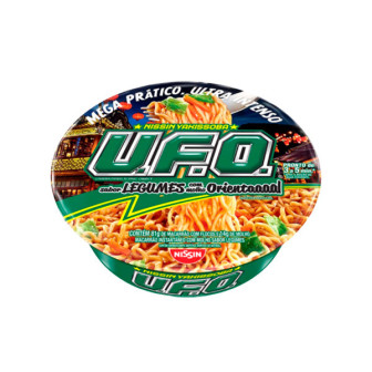 MACARRÃO INSTANTÂNEO YAKISSOBA LEGUMES COM MOLHO ORIENTAL NISSIN U.F.O. BANDEJA 95G