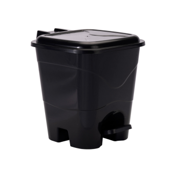LIXEIRA 7 LTS C/ PEDAL PRETA REF.158 FORMPLAST